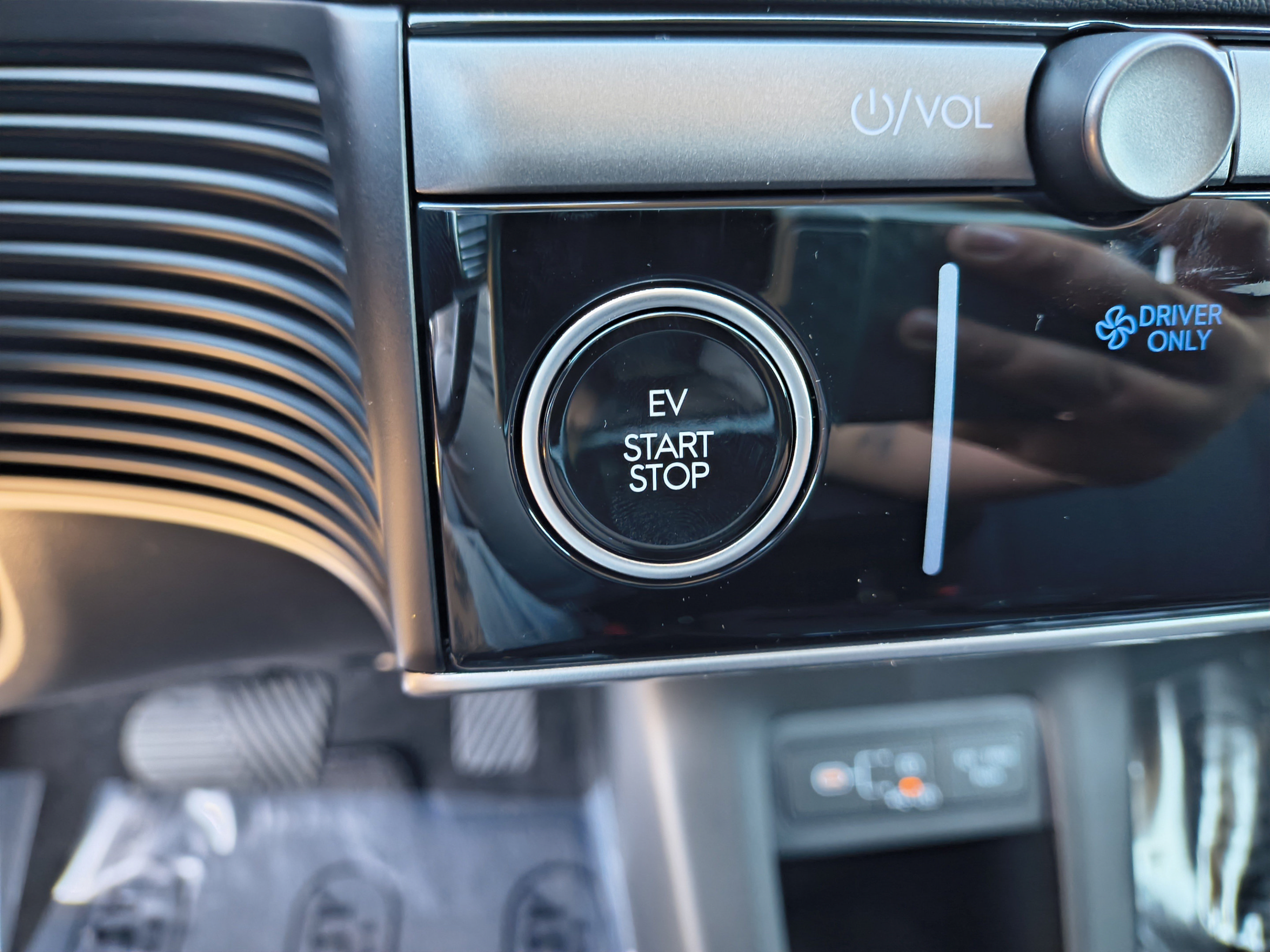 New 2027 Hyundai Ioniq 5 SE RWD image 29