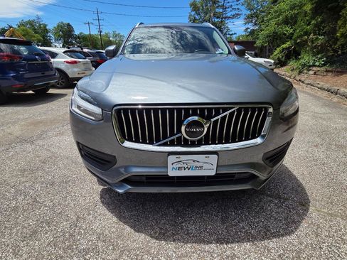 Used 2020 Volvo XC90 T5 Momentum w/ Protection Package Premier AWD/4WD image 3