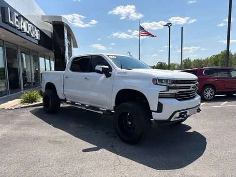 Used 2021 Chevrolet Silverado 1500 High Country w/ Technology Package AWD/4WD image 7