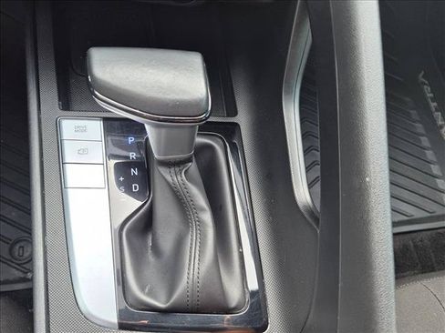 Certified 2025 Hyundai Elantra Sport FWD image 14