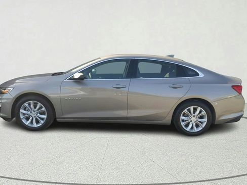 Used 2024 Chevrolet Malibu LT image 4