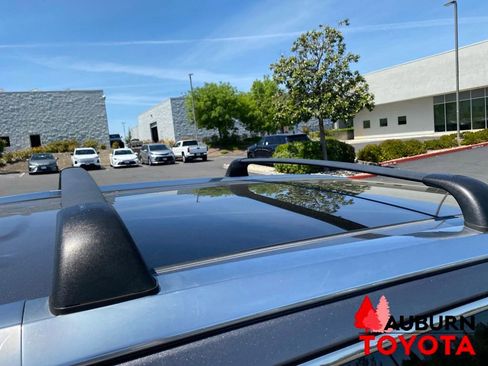 Used 2015 Toyota Highlander Limited Platinum AWD/4WD image 8