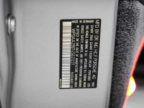 Used 2004 Porsche 911 Carrera RWD image 47