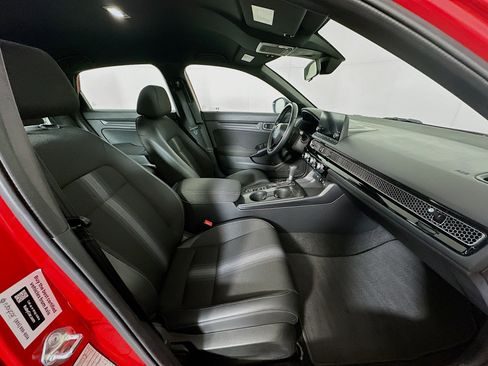 Used 2025 Honda Civic Sport image 30