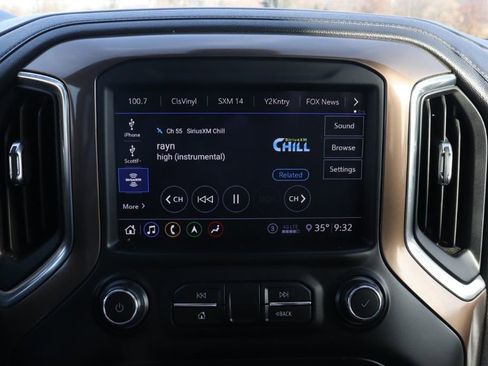 Used 2020 Chevrolet Silverado 1500 High Country w/ Technology Package image 34