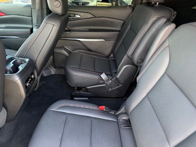 Used 2026 Chevrolet Traverse Z71 AWD/4WD image 26