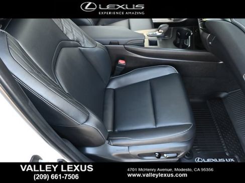Certified 2025 Lexus UX 300h FWD w/ Accessory Package (Z2) image 21