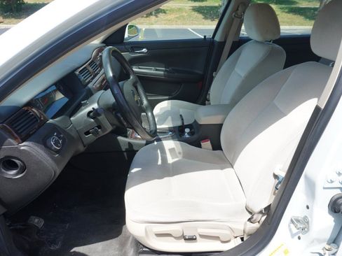 Used 2013 Chevrolet Impala LT FWD image 28