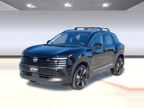 New 2026 Nissan Kicks SR w/ Cold Weather Package image 1