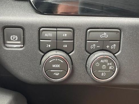 New 2026 Chevrolet Silverado 1500 RST AWD/4WD image 16