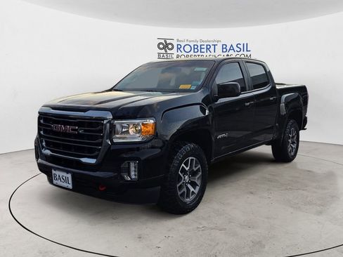 Used 2022 GMC Canyon AT4 w/ Trailering Package image 1