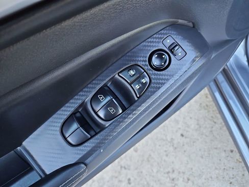 Used 2025 Nissan Altima 2.5 SV image 24