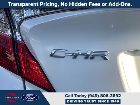 Used 2019 Toyota C-HR LE FWD image 11