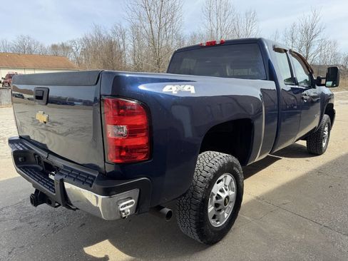 Used 2011 Chevrolet Silverado 2500 W/T w/ Snow Plow Prep Package image 11
