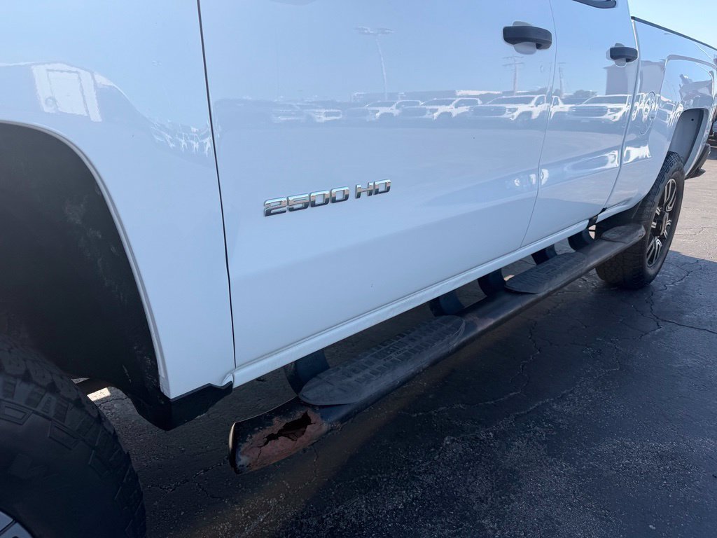 Used 2019 Chevrolet Silverado 2500 4x4 Double Cab image 21