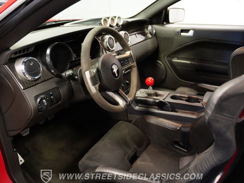 Used 2006 Ford Mustang GT RWD image 4