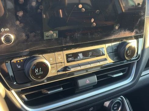Used 2024 Toyota Grand Highlander AWD Hybrid image 23