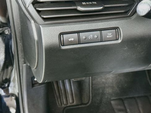 Used 2022 Nissan Altima 2.5 SV FWD image 16