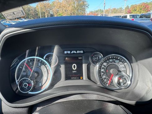 Used 2024 RAM 3500 Big Horn AWD/4WD image 29