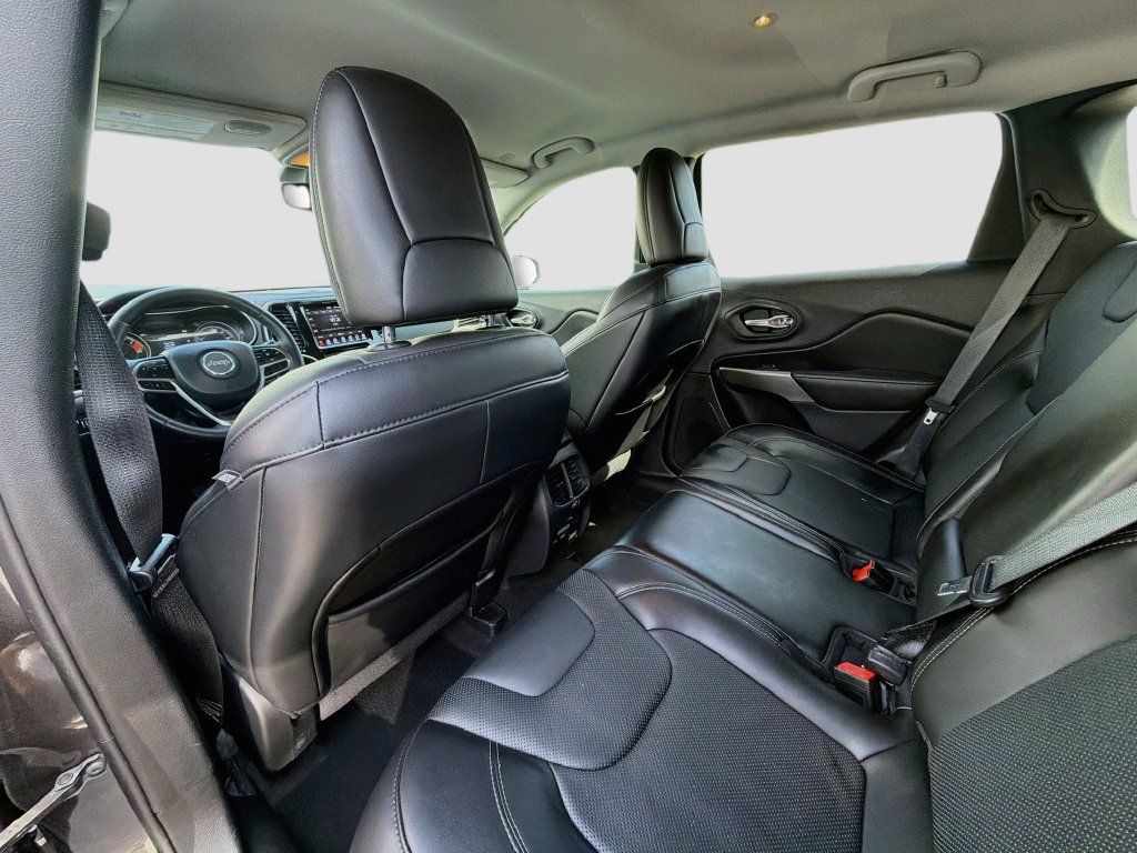 Used 2020 Jeep Cherokee Limited FWD image 24