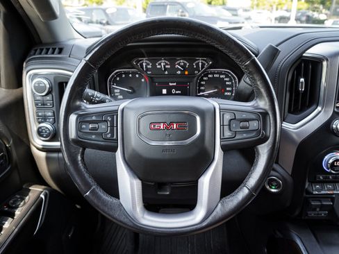 Used 2021 GMC Sierra 1500 SLT w/ SLT Premium Plus Package AWD/4WD image 17