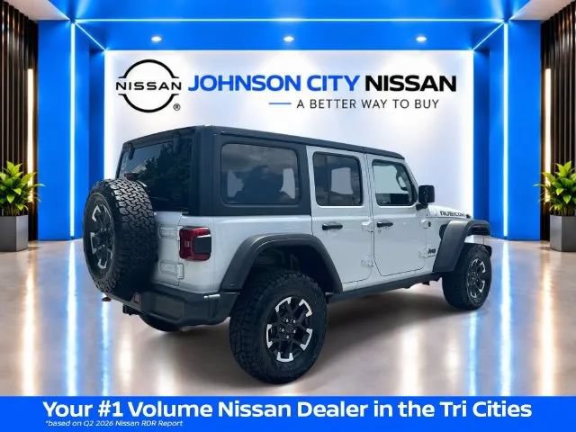 Used 2025 Jeep Wrangler Unlimited Rubicon AWD/4WD image 4