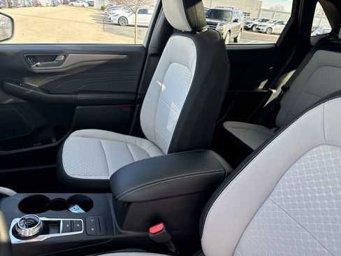 New 2025 Ford Escape Active image 26