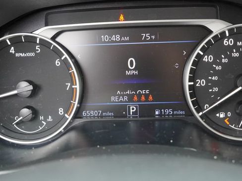 Used 2024 Nissan Altima 2.5 SV FWD image 6