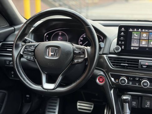 Used 2018 Honda Accord Sport image 22