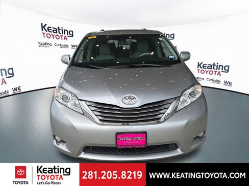 Used 2012 Toyota Sienna image 8