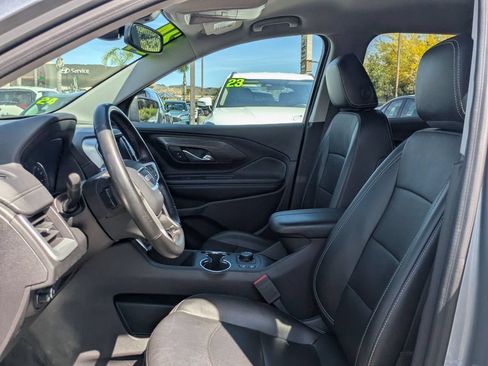 Used 2024 GMC Terrain SLT AWD/4WD image 14