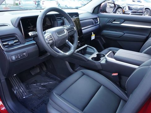 New 2026 GMC Terrain Denali w/ LPO, Black Badging Package image 16