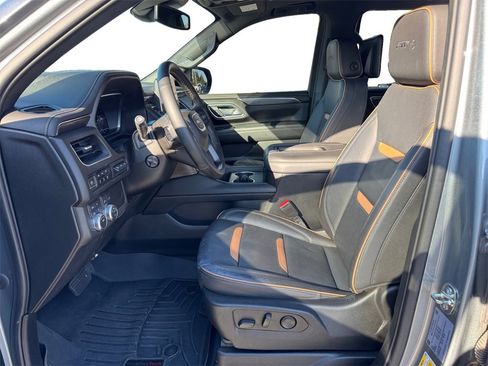 Used 2023 GMC Yukon AT4 w/ AT4 Premium Package image 9