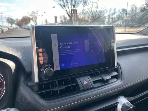 Used 2024 Toyota RAV4 XLE image 22