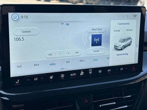 Used 2025 Ford Escape ST-Line w/ Equipment Group 301A FWD image 24