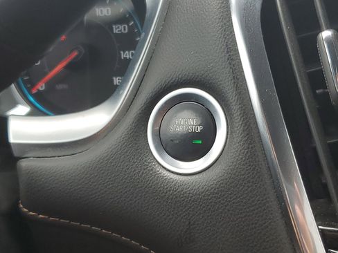 Used 2018 Chevrolet Traverse LT image 26