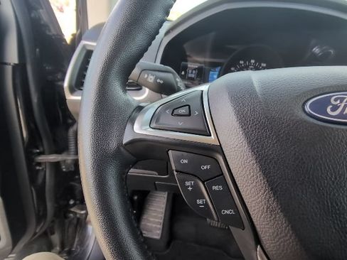Used 2024 Ford Edge SEL AWD/4WD image 13