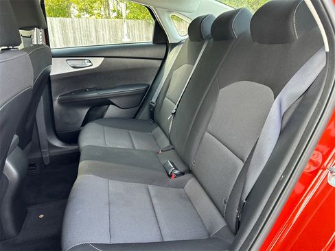 Used 2024 Kia Forte LXS w/ LXS Technology Package image 24