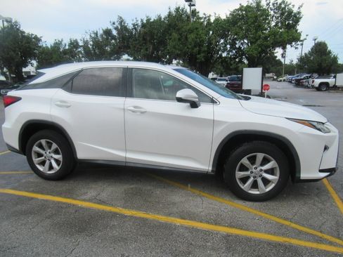 Used 2017 Lexus RX 350 FWD image 2