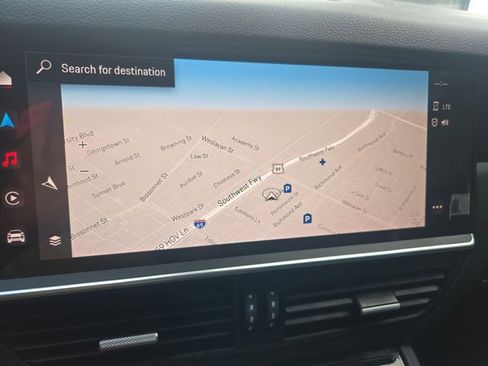 Used 2023 Porsche Cayenne Platinum Edition image 13