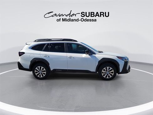 Used 2025 Subaru Outback Premium w/ Popular Package #1A image 9