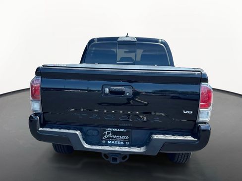 Used 2021 Toyota Tacoma TRD Off-Road AWD/4WD image 4
