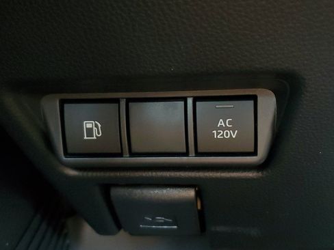 New 2026 Toyota Prius Plug-In Hybrid FWD image 29