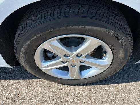 Used 2024 Chevrolet Malibu LS w/ Driver Confidence Package FWD image 7
