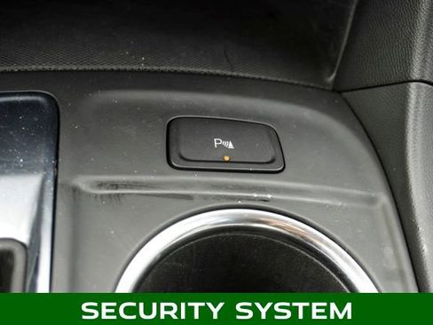 Used 2024 Chevrolet Equinox LT image 18