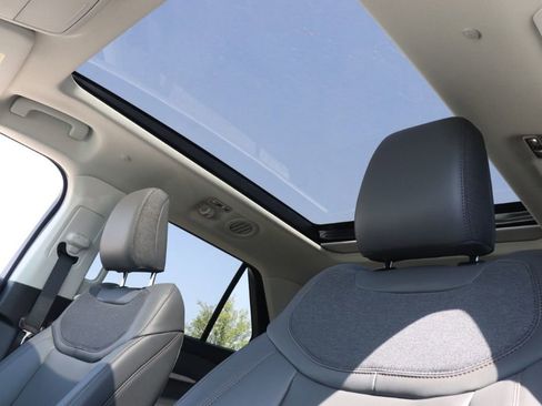 New 2026 Ford Explorer Active w/ Active Comfort Package AWD/4WD image 31