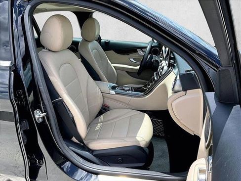 Used 2019 Mercedes-Benz C 300 Sedan image 9