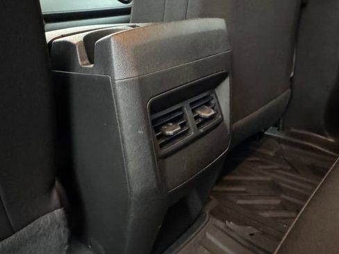 Used 2023 Chevrolet Colorado Trail Boss AWD/4WD image 29