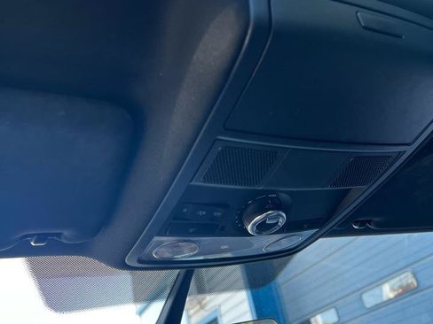 Used 2018 Volkswagen Passat 3.6 FWD image 22