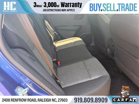 Used 2022 Nissan Rogue S FWD image 17